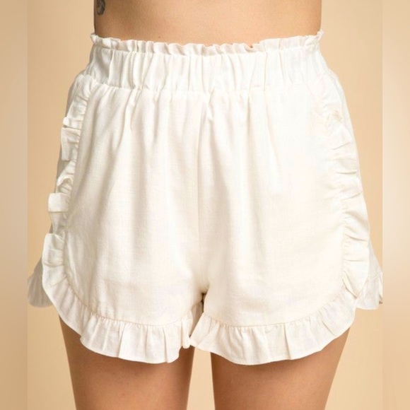 Linen Ruffle Short - Picture 1 of 4